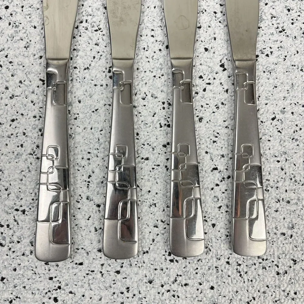 Oneida QUADRATIC Lot of 4 Table‎ Knives Replacements Stainless Steel Flatware